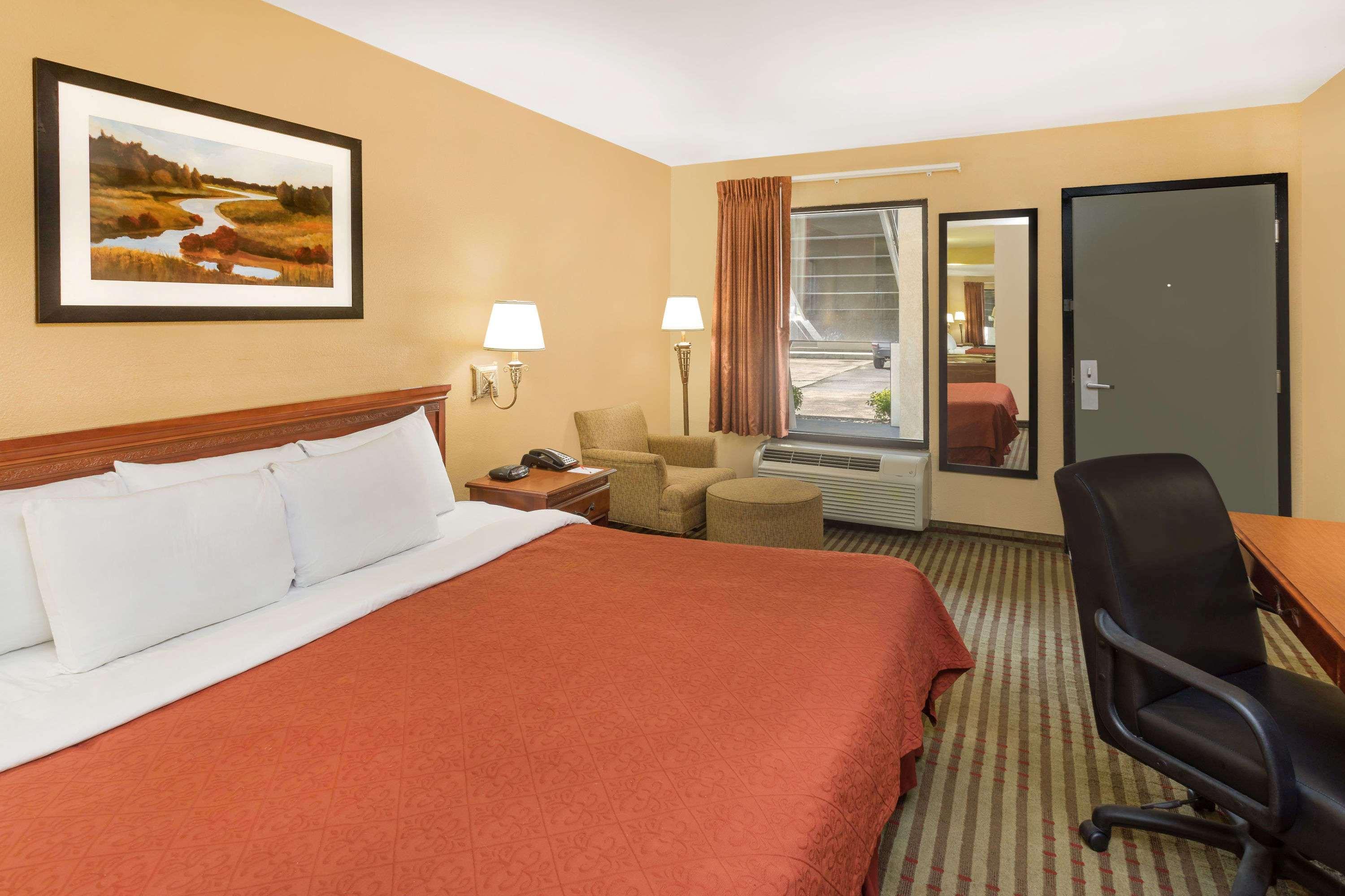 Howard Johnson By Wyndham Chattanooga Lookout Mountain I-24 Экстерьер фото