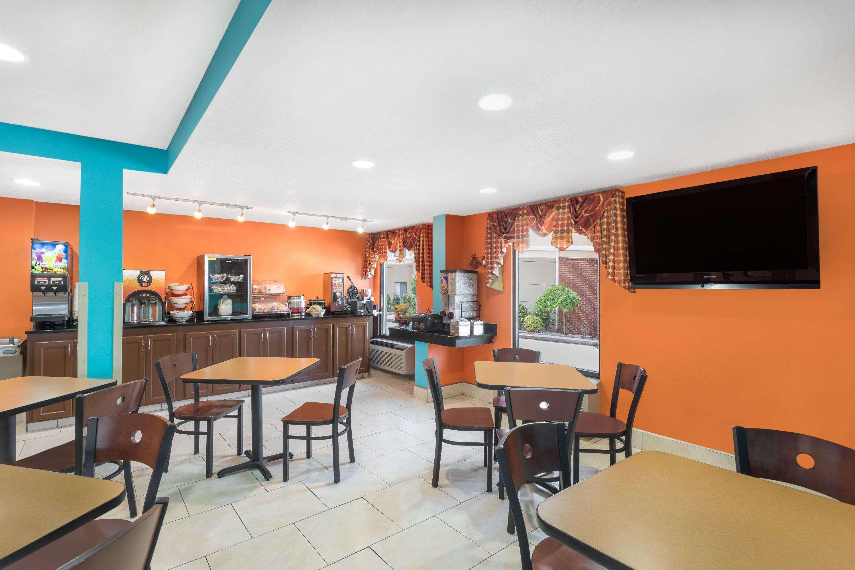 Howard Johnson By Wyndham Chattanooga Lookout Mountain I-24 Экстерьер фото