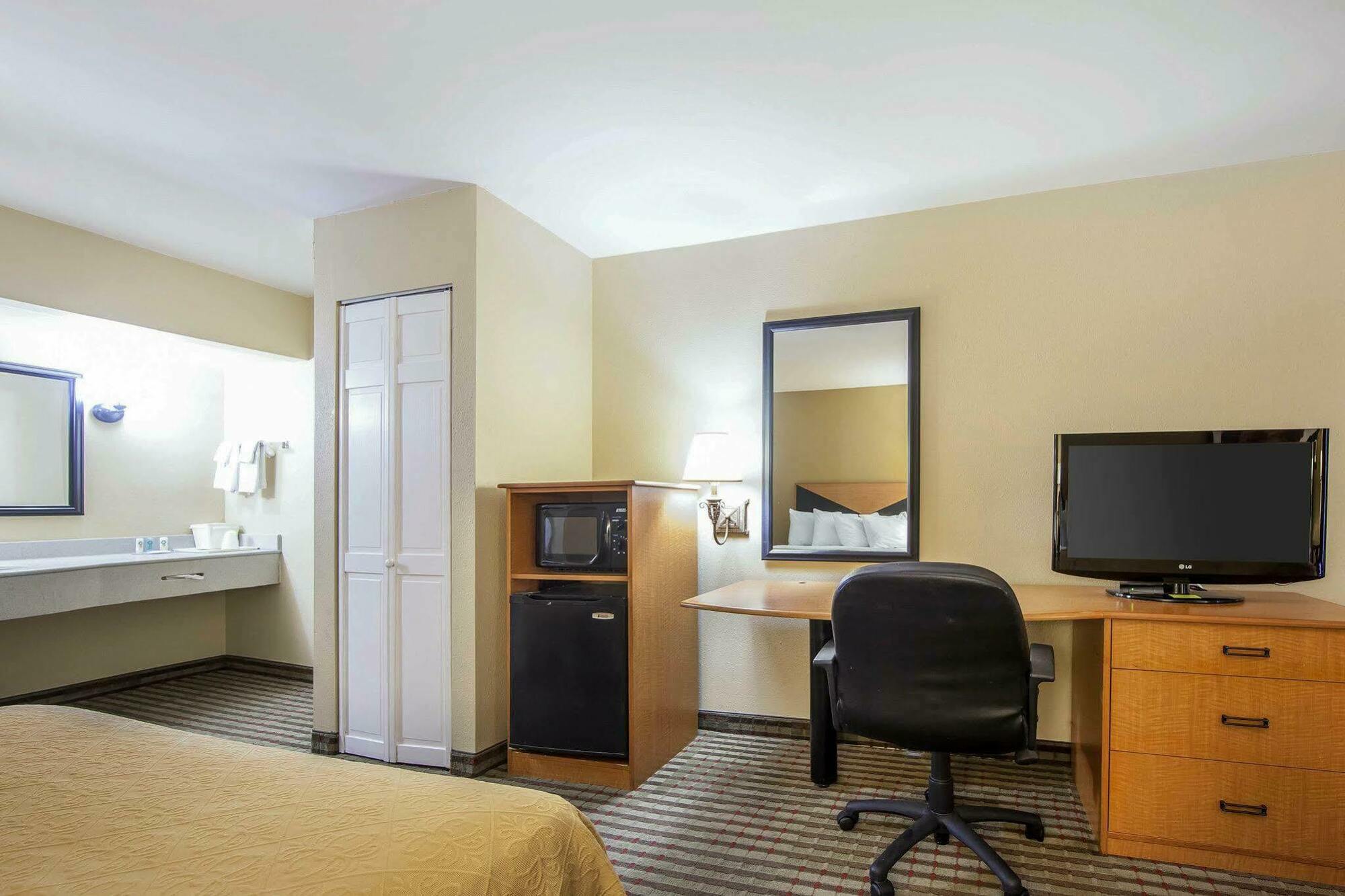 Howard Johnson By Wyndham Chattanooga Lookout Mountain I-24 Экстерьер фото